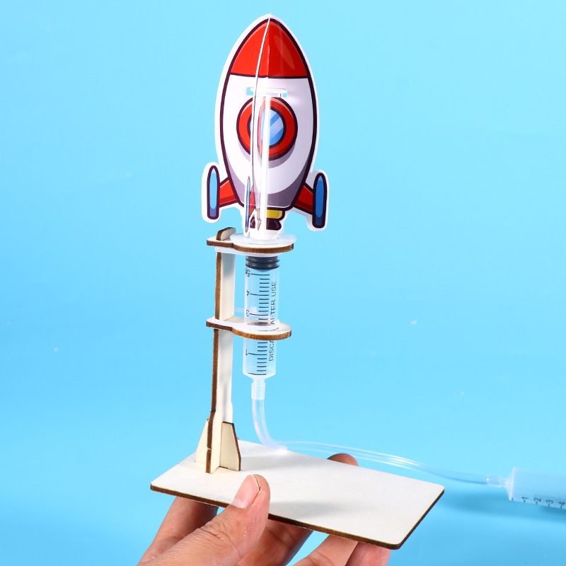 探索科学乐趣 自制蒸汽火箭发射器的空气动力学奥秘